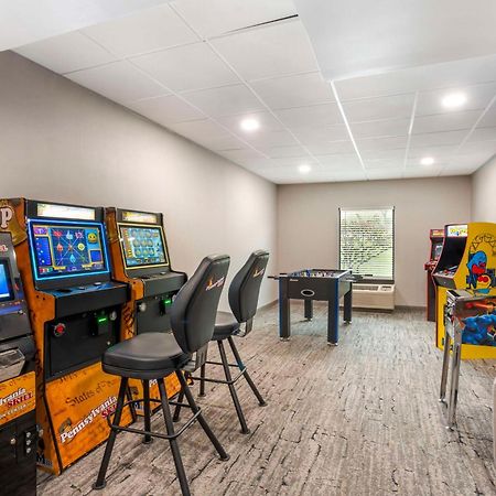 Best Western Plus Heritage Rail Inn & Suites Йорк Екстериор снимка