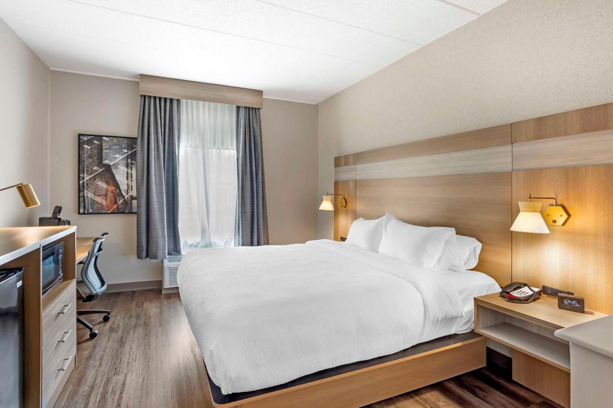 Best Western Plus Heritage Rail Inn & Suites Йорк Екстериор снимка