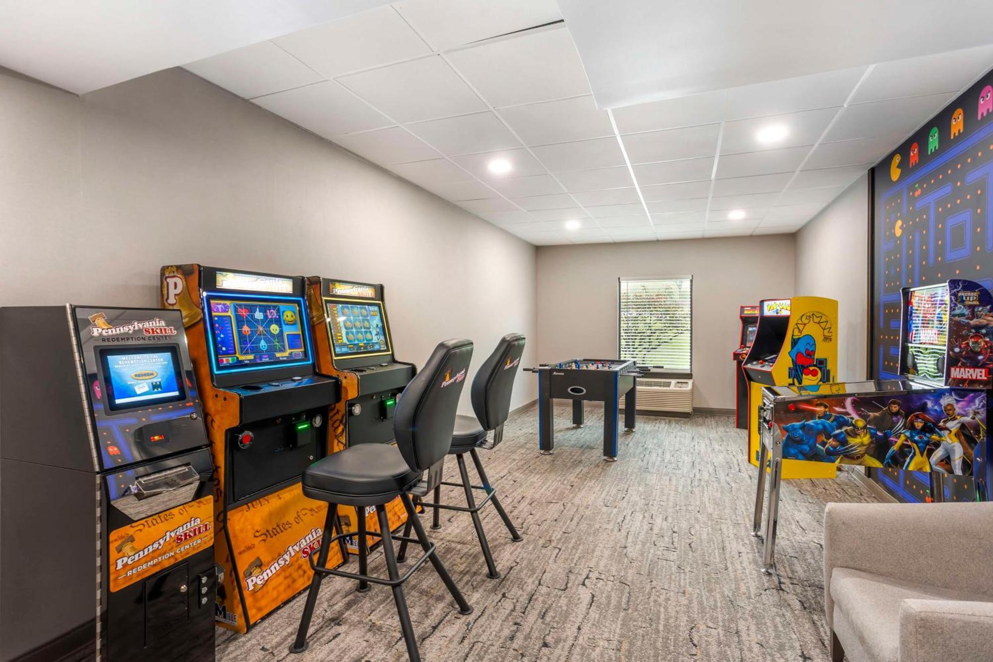 Best Western Plus Heritage Rail Inn & Suites Йорк Екстериор снимка