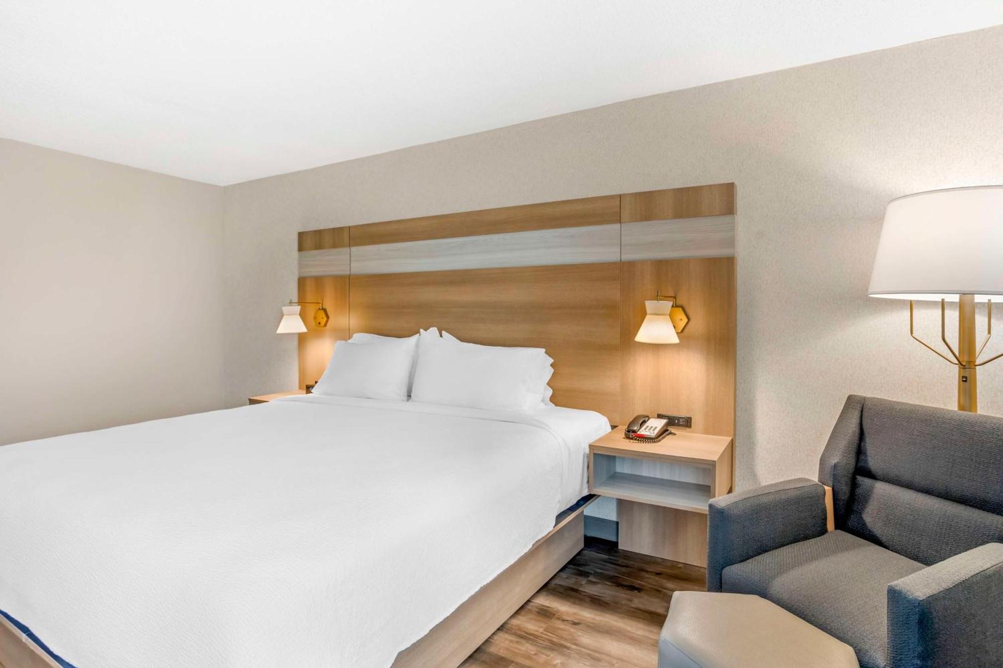 Best Western Plus Heritage Rail Inn & Suites Йорк Екстериор снимка