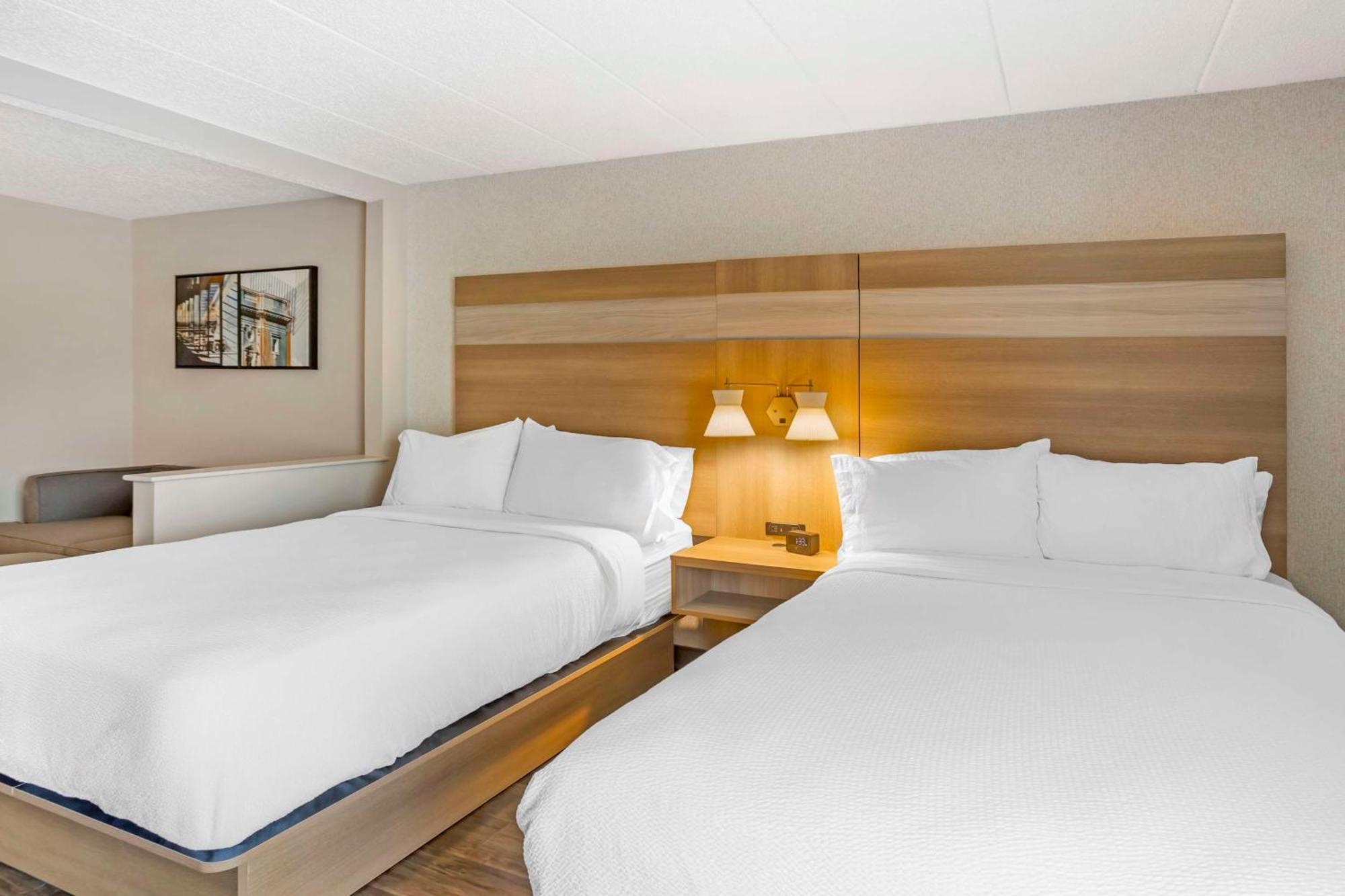 Best Western Plus Heritage Rail Inn & Suites Йорк Екстериор снимка