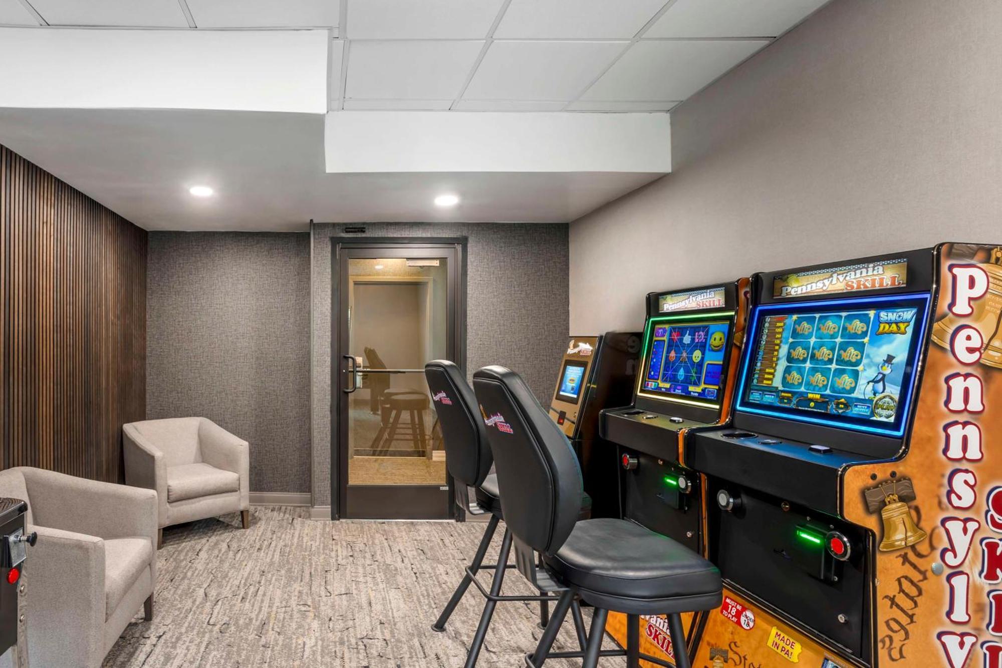 Best Western Plus Heritage Rail Inn & Suites Йорк Екстериор снимка